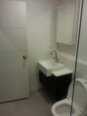 The Vertical Aree, 58sqm Lovely, Centrally Located One Bedroom Condo for rent at The Vertical Aree The Vertical Aree, 58sqm Lovely, Centrally Located One Bedroom Condo for rent at The Vertical Aree