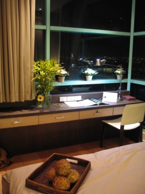 Chatrium, 63sqm Luxury, Riverside One Bedroom Condo for rent at Chatrium – รูปที่ 4
