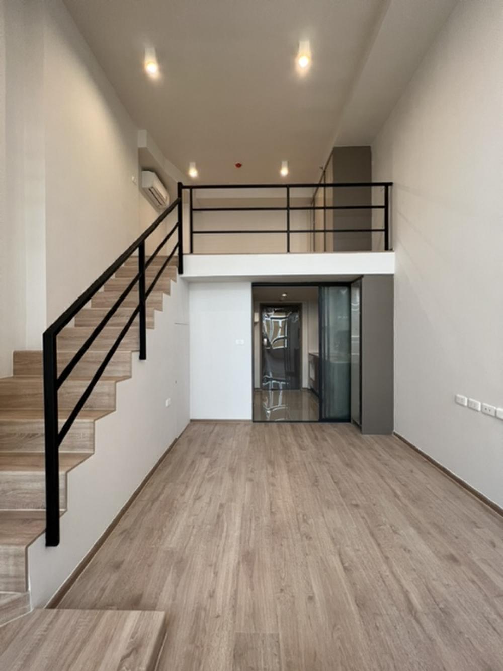 ห้องโปร ห้องสตูดิโอ เพดานสูง ได้ห้อง 2 ชั้น คอนโด Ideo Rama9-Asoke วิวสวยมาก โทร.062-339-3663 – รูปที่ 3