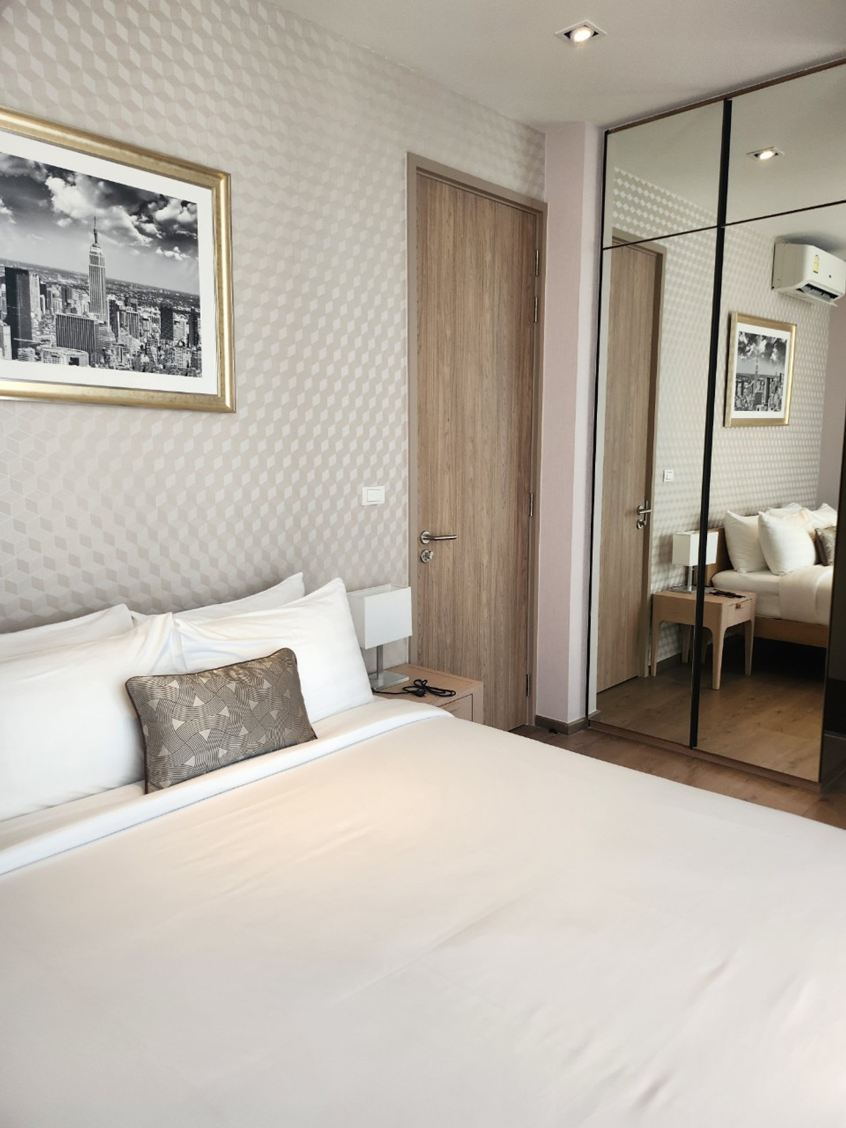 ✅Condo For Rent One Bedroom (bathtub) FREE Wi-Fi @ Park Origin Phromphong (Hampton Residence Next to Emporium)