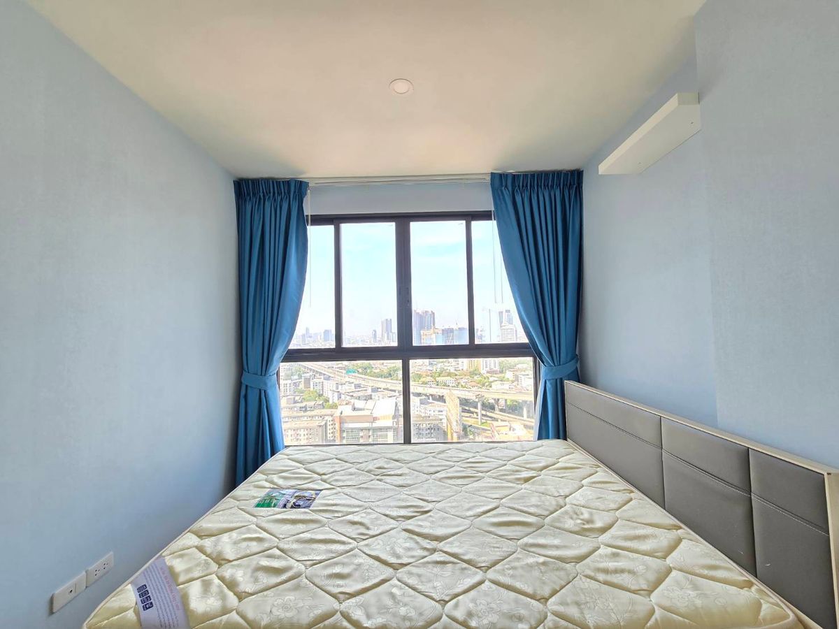 Urgent sale, cheap sale, Ideo O2, 1 bedroom, north, 34 sq m., high floor, closed kitchen, not blocking the view, not hot. Urgent sale, cheap sale, Ideo O2, 1 bedroom, north, 34 sq m., high floor, closed kitchen, not blocking the view, not hot.