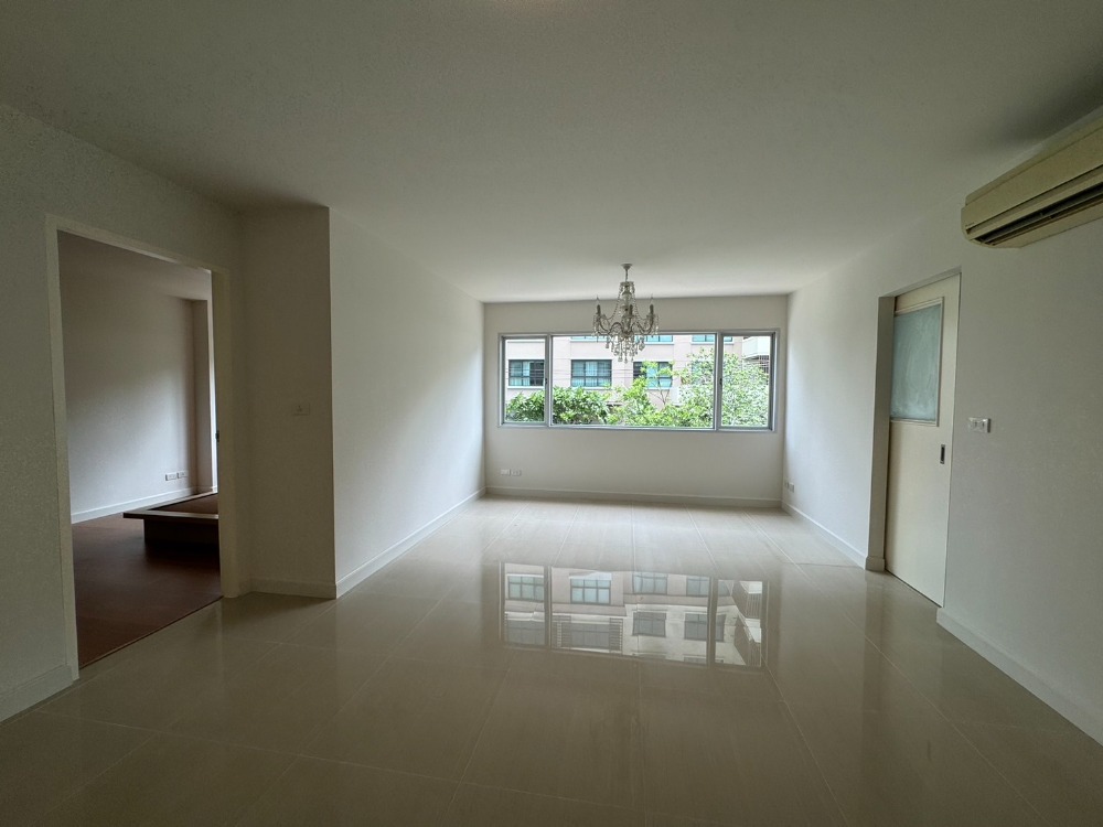 ขายด่วน Condo One Sathorn 51 SQM 3.3 mb ตกแต่งใหม่ ซอยเย็นอากาศ 2 ถูกสุดๆ ขายด่วน Condo One Sathorn 51 SQM 3.3 mb ตกแต่งใหม่ ซอยเย็นอากาศ 2 ถูกสุดๆ