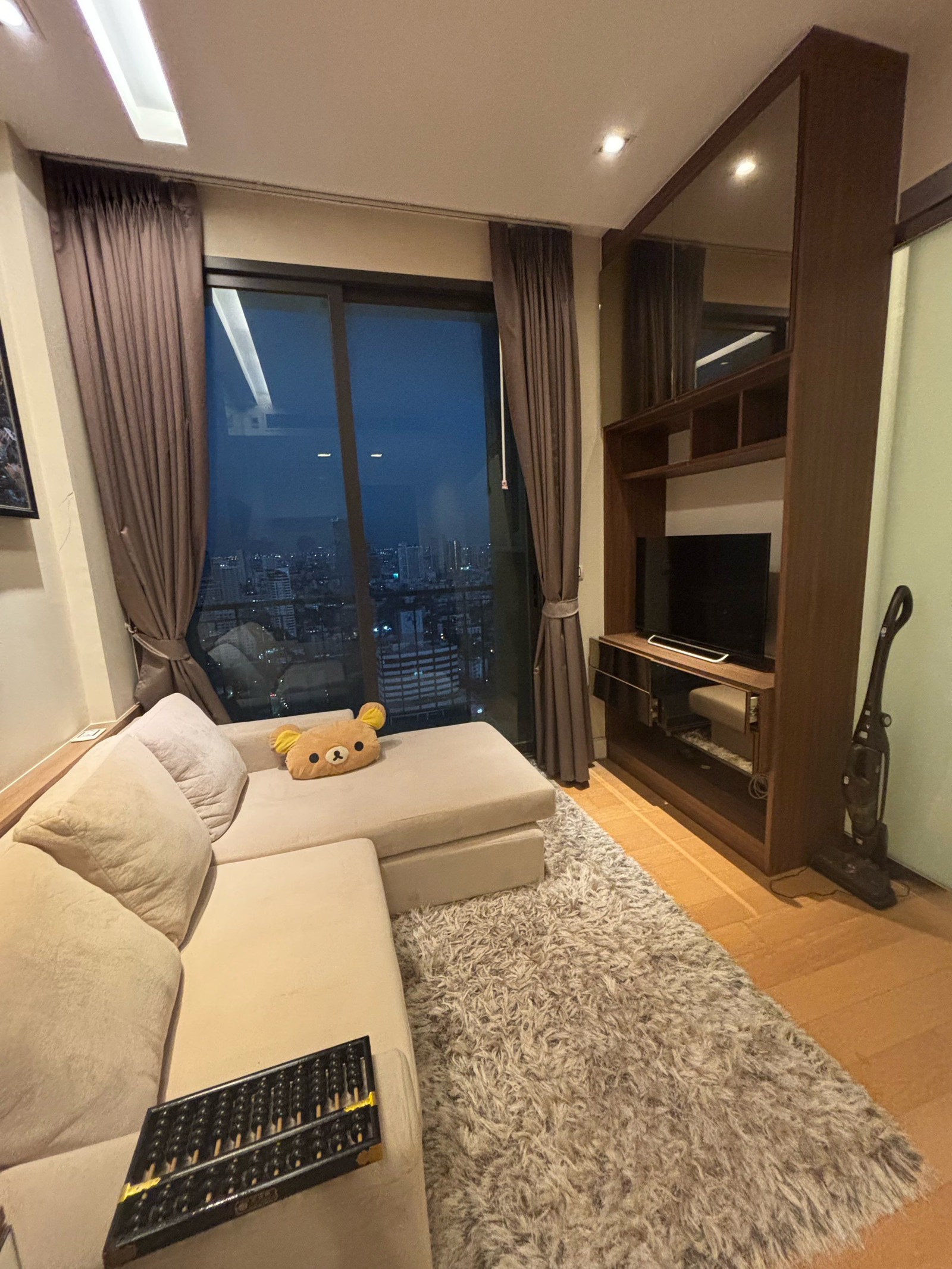 ขาย คอนโด Equinox phahol viphaขนาด 39 ตร.ม 1ห้องนอน 1ห้องน้ำราคา 4,200,000 ล้าน โทร 093-028-1245 id line:properagency ขาย คอนโด Equinox phahol viphaขนาด 39 ตร.ม 1ห้องนอน 1ห้องน้ำราคา 4,200,000 ล้าน โทร 093-028-1245 id line:properagency
