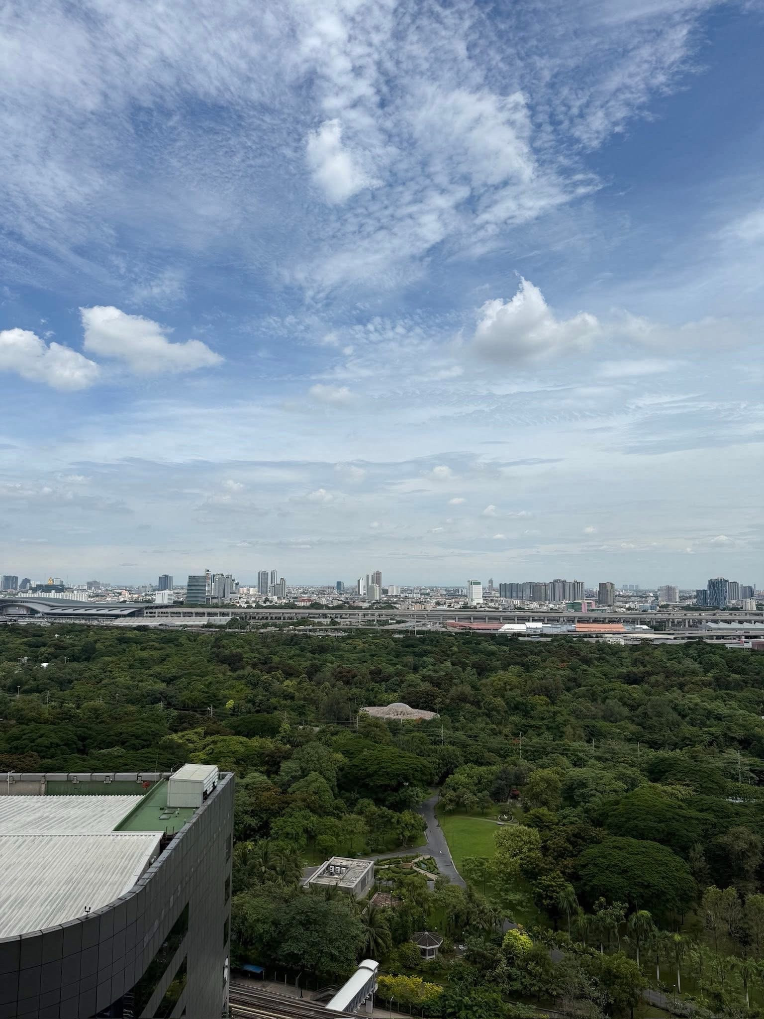 Condo for sale: Equinox Phahol Vipha, size 40 sq m, 1 bedroom, 1 bathroom, price 4,080,000 million, call 093-028-1245, ID line:properagency