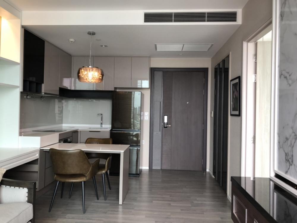 Condo for sale 333 Riverside, corner room, 27th floor Condo for sale 333 Riverside, corner room, 27th floor