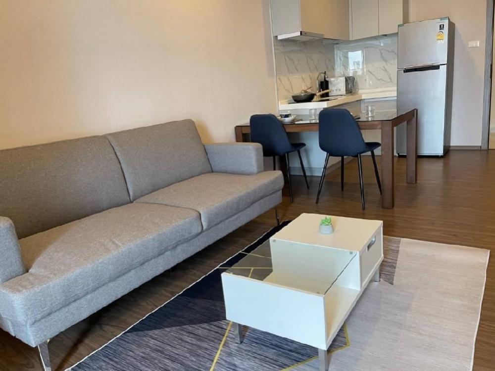 For rent, Artisan Ratchada (Artisan Ratchada), new room, price 14000 baht only, size 44 sqm, very big room.