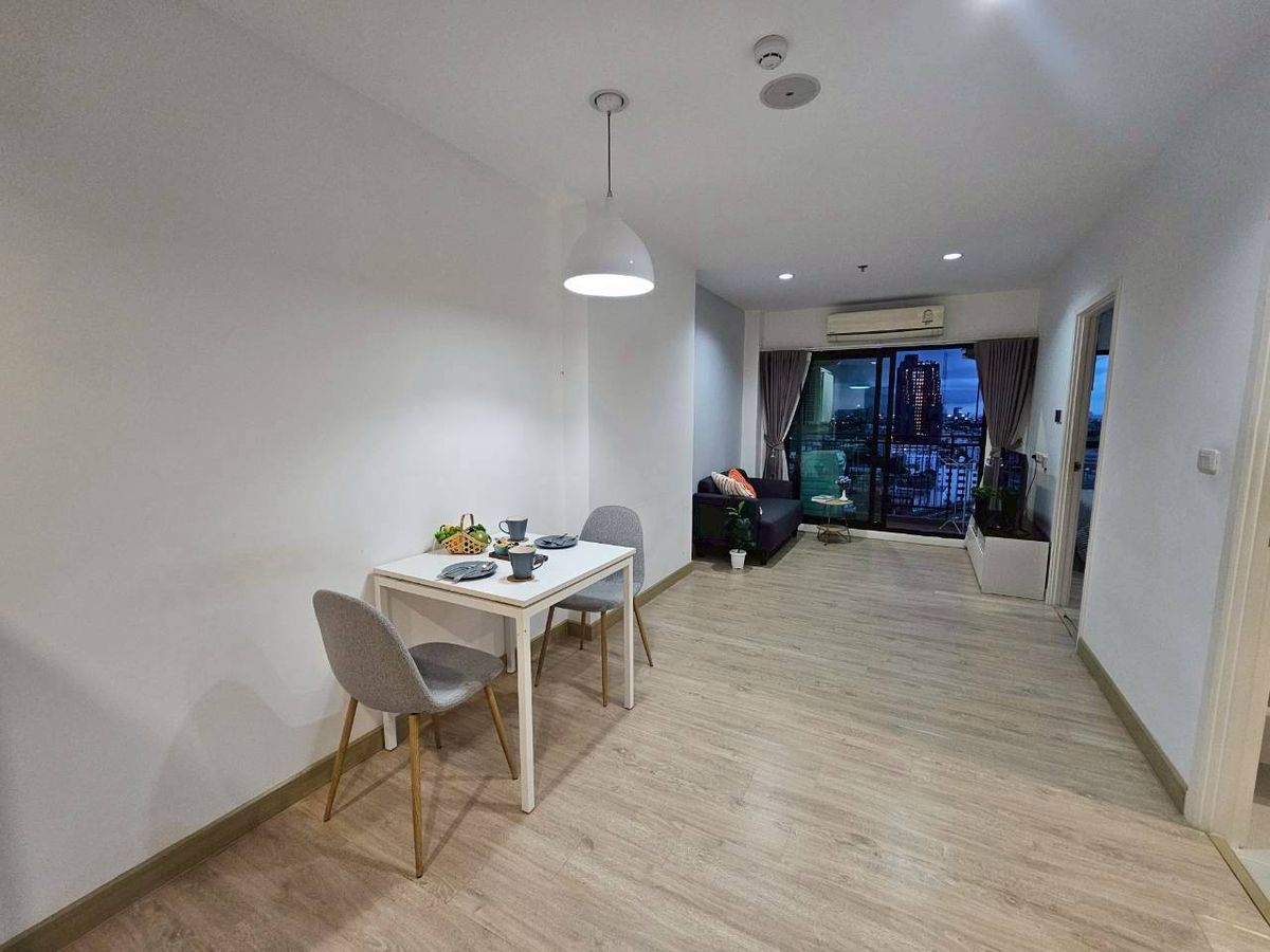 2 Bed near Siriraj, many doctor friends 2 Bed near Siriraj, many doctor friends