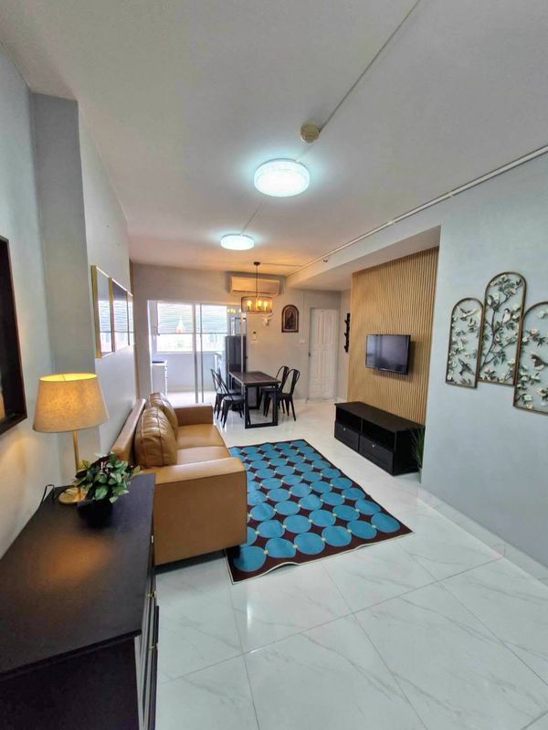condo is on Sukhumvit Road, near BTS Udomsuk, only 250 meters near the fresh market