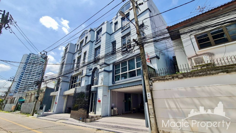 Commercial Building on Ratchadaphisek Road For Rent, Chan Kasem, Chatuchak, Bangkok Commercial Building on Ratchadaphisek Road For Rent, Chan Kasem, Chatuchak, Bangkok