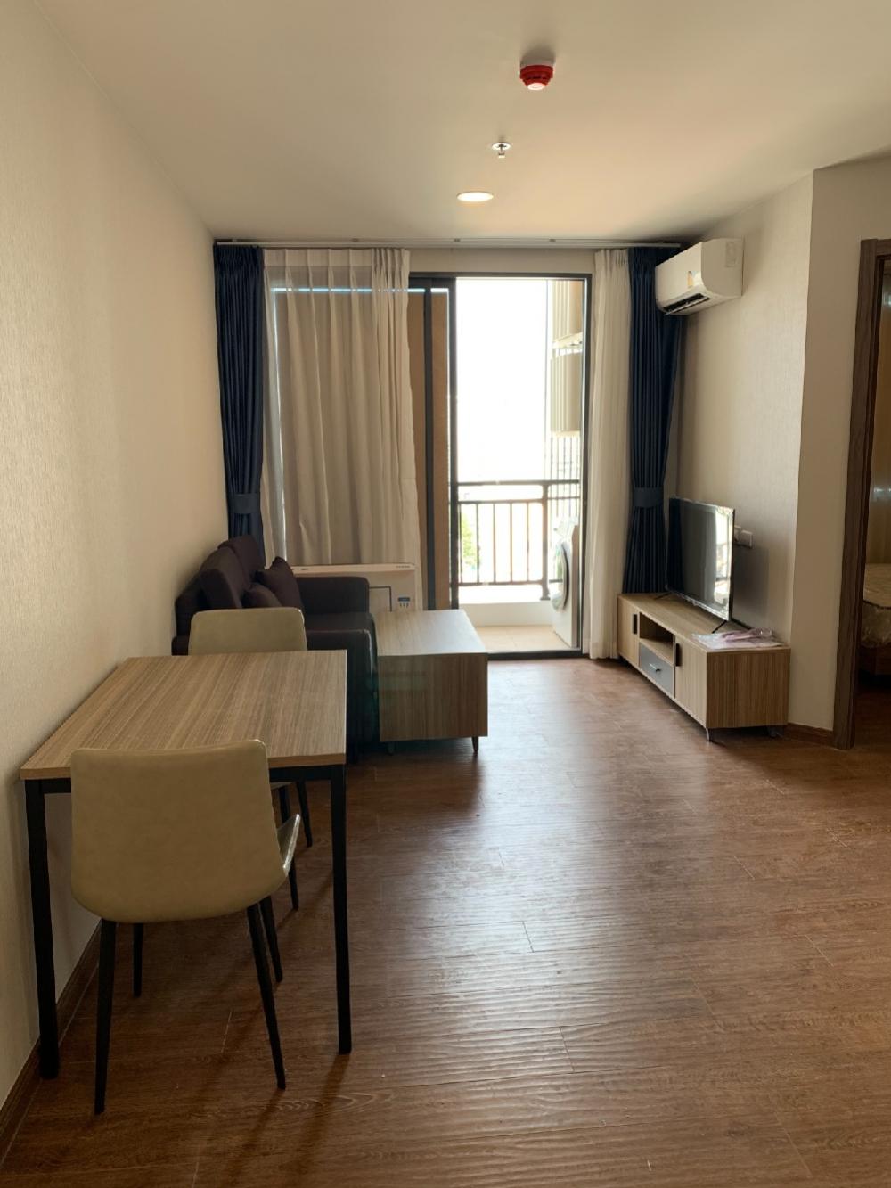 For rent, Artisan Ratchada, new room, very cheap, only 15,000 baht, get a new room.