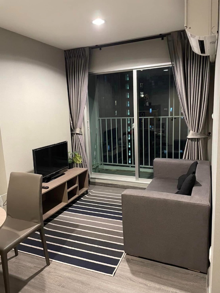 🏡The Trust Condo @ BTS Erawan🔥 Beautiful room + furniture, quiet, not hot, room size 28.5 sq m.❗❗ 🏡The Trust Condo @ BTS Erawan🔥 Beautiful room + furniture, quiet, not hot, room size 28.5 sq m.❗❗