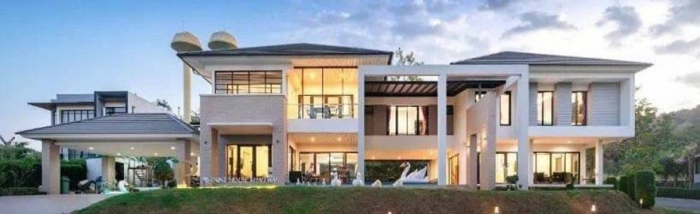 Vacation home for sale With a swimming pool, 5 bedrooms, 7 bathrooms, behind the corner at Khao Yai