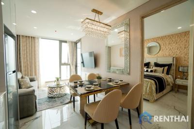 Copacabana Luxury Beachfront Condo for sale 2Bed 2Bath front view.