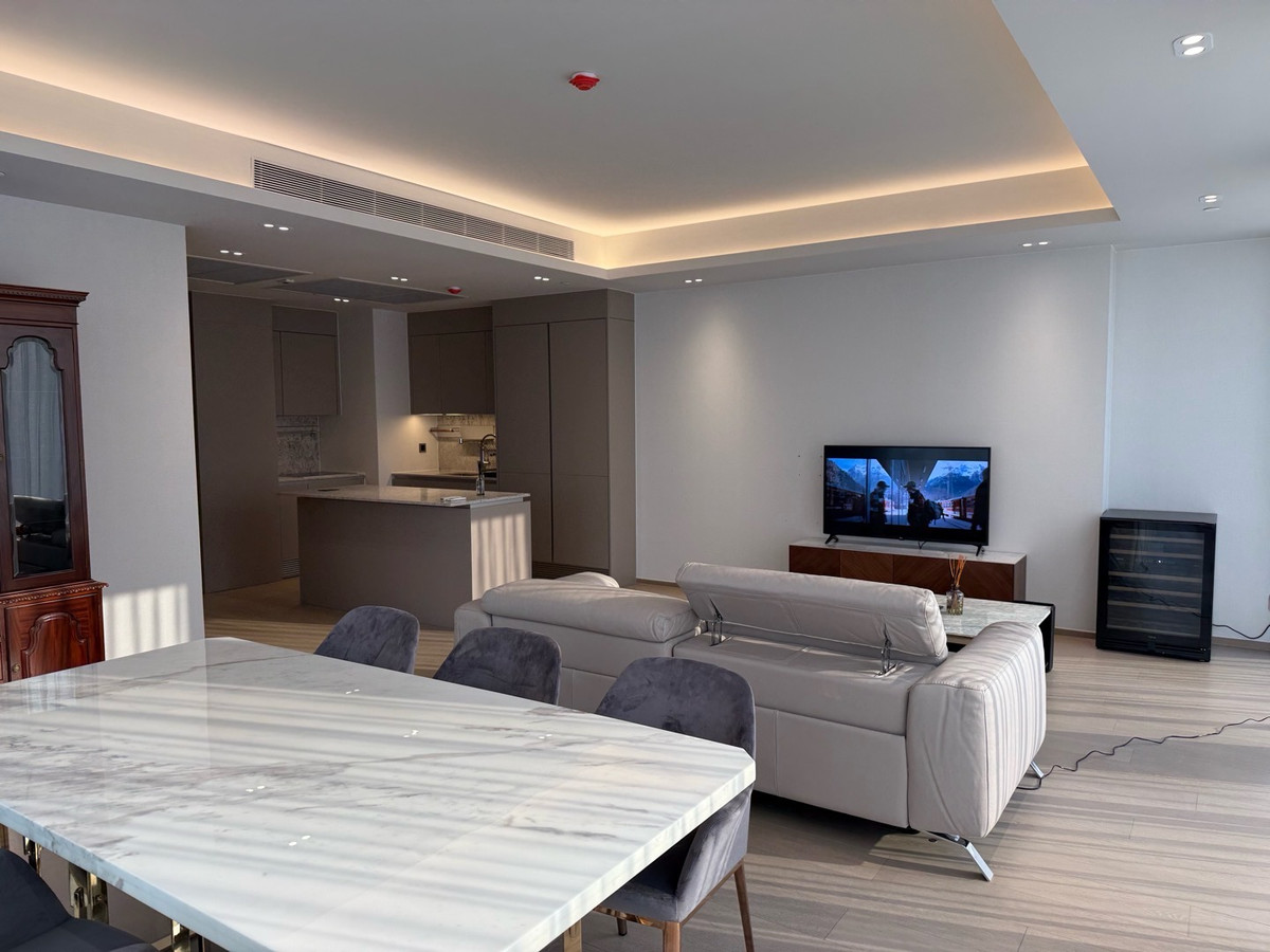 Available for Sale: Tonson One Residence 2 Bedrooms Available for Sale: Tonson One Residence 2 Bedrooms