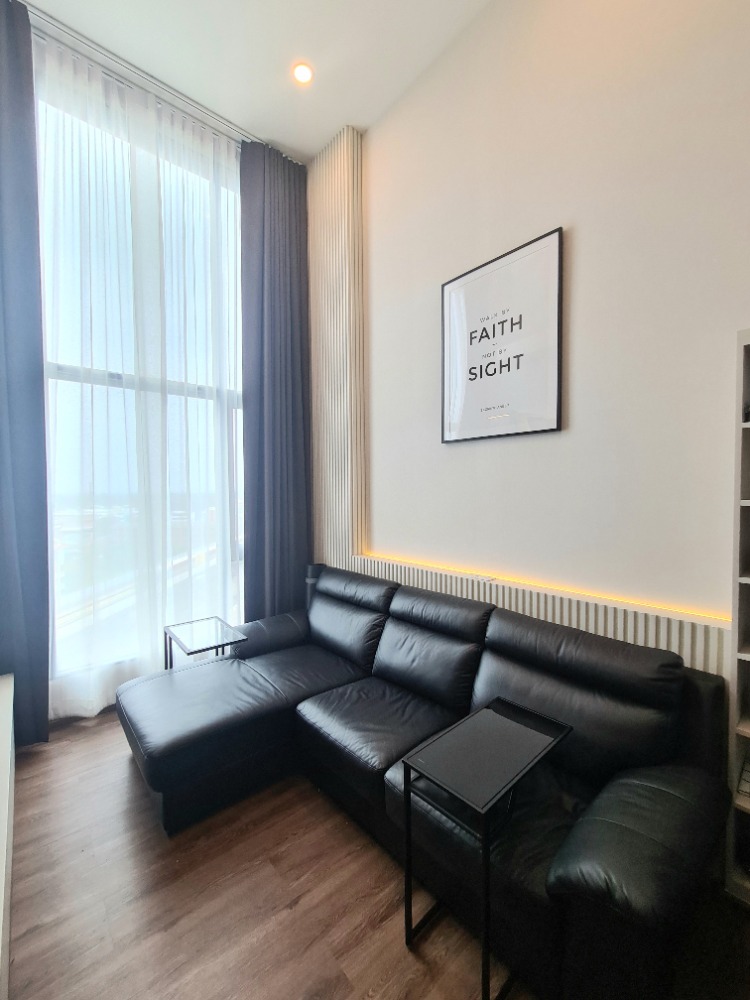 Condo for sale, Knightsbridge Phaholyothin Interchange, Duplex room, high floor, beautiful view, usable area 53.8 sq m. Condo for sale, Knightsbridge Phaholyothin Interchange, Duplex room, high floor, beautiful view, usable area 53.8 sq m.
