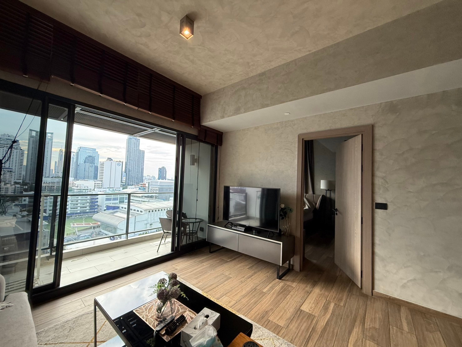 🌿The Lofts Asoke🌿 ห้องสวย วิวดีมาก 🛏 2 ห้องนอน 88 ตร.ม. ราคาต่อรองได้อีก!! - ใกล้ MRT เพรชบุรี – รูปที่ 2