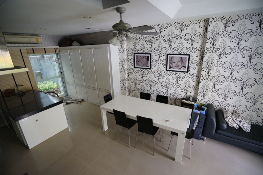 Fully furnished Townhome 185 sq.m – รูปที่ 2