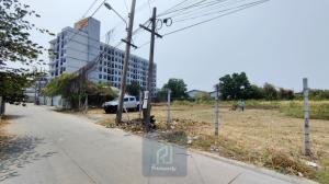 Land for sale 1-0-25 Rai, Chaeng Watthana Road, Nonthaburi, wide, good location, just 200 meters away from the BTS station.