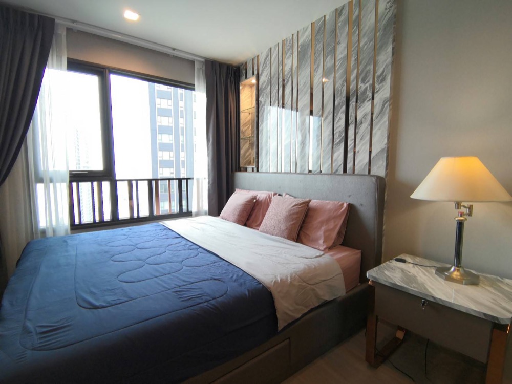 For rent, Life Ladprao, luxury decoration, modern style Full built-in, very beautiful
