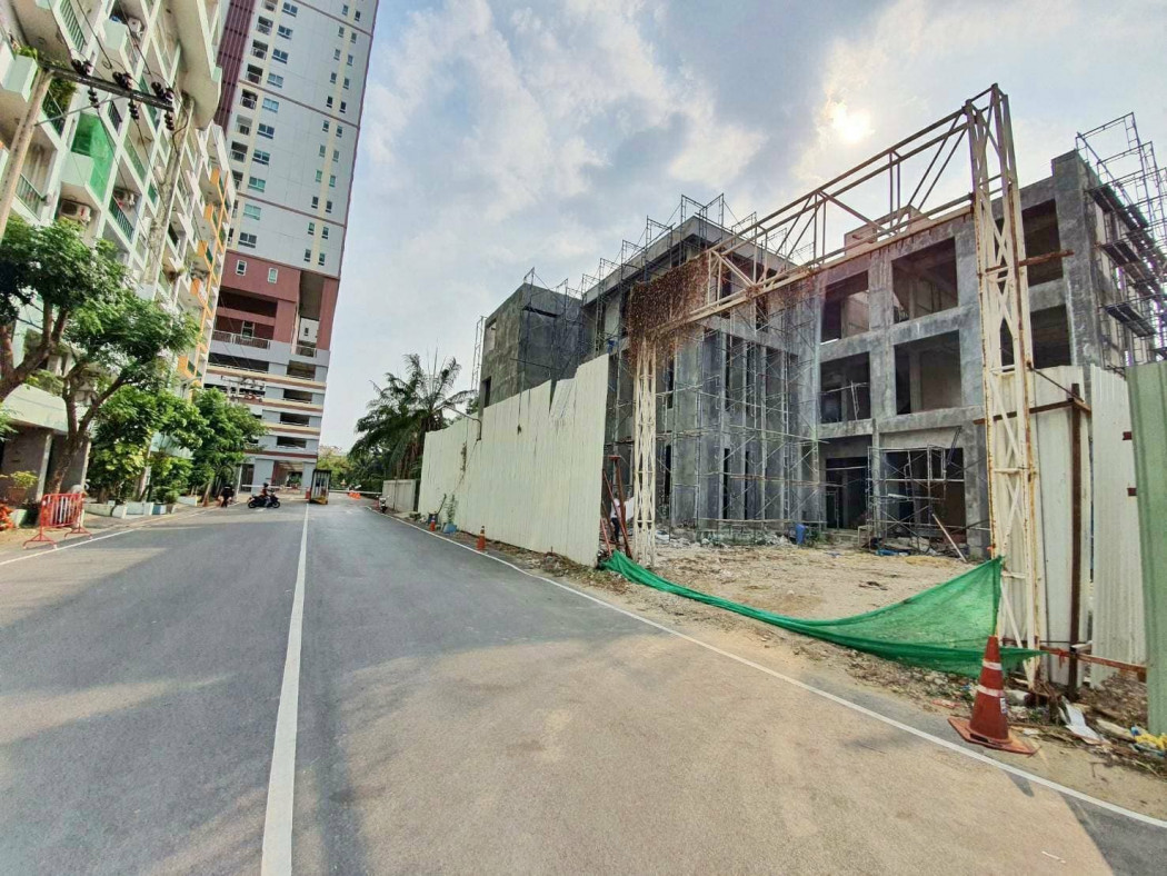 ขายที่ดิน-พร้อมสำนักงาน 3 ชั้น ถนนวิภาวดีรังสิต (ใกล้ทางด่วน Tollway และ Central Ladprao) 161 ตารางวา ถนนกว้าง 12 m. เข้าออกง่าย – รูปที่ 2