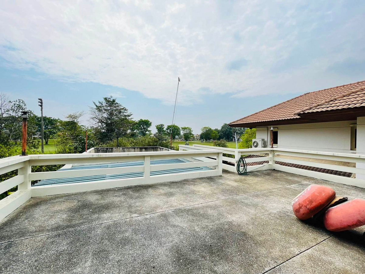 ขายบ้าน สนามกอล์ฟเมืองเอก หลังบ้านติดน้ำ อ.ปทุมธานี (วิวสนามกอล์ฟ) 375 ตร.ว. 4 นอน 4 น้ำ 550 ตร.ม. พร้อมเรือนรับรองแขกริมน้ำ และห้องแม่บ้าน แยกสัดส่วนอย่างลงตัว – รูปที่ 3