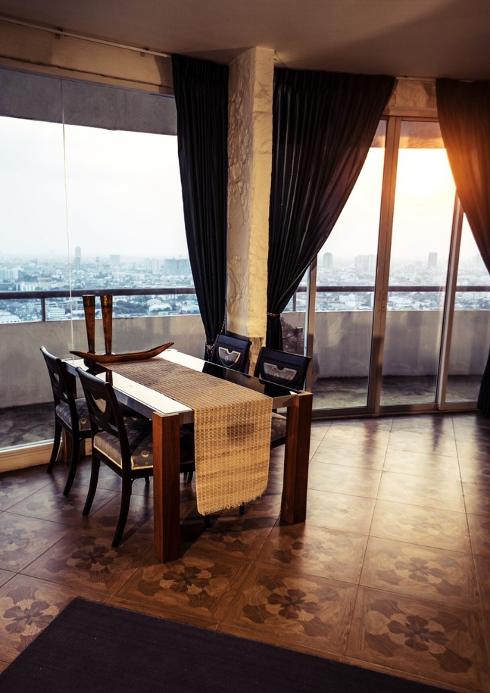 Bangkok River Marina Condo,