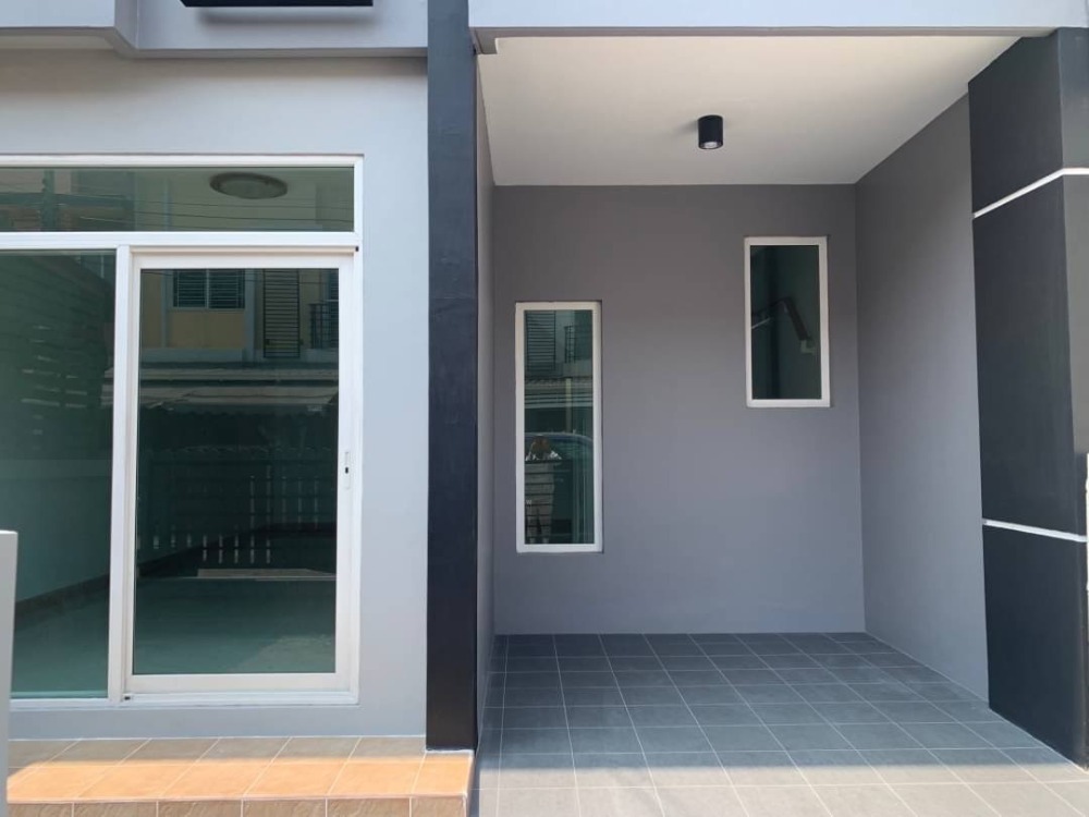 ขายถูก ทาวน์โฮม 2 ชั้น 18.2 ตรว. หมู่บ้านกัสโต้ แกรนด์ รามคำแหง บ้านมี 3 ห้องนอน, 2 ห้องน้ำ  ถนนราษฎร์พัฒนา – รูปที่ 2