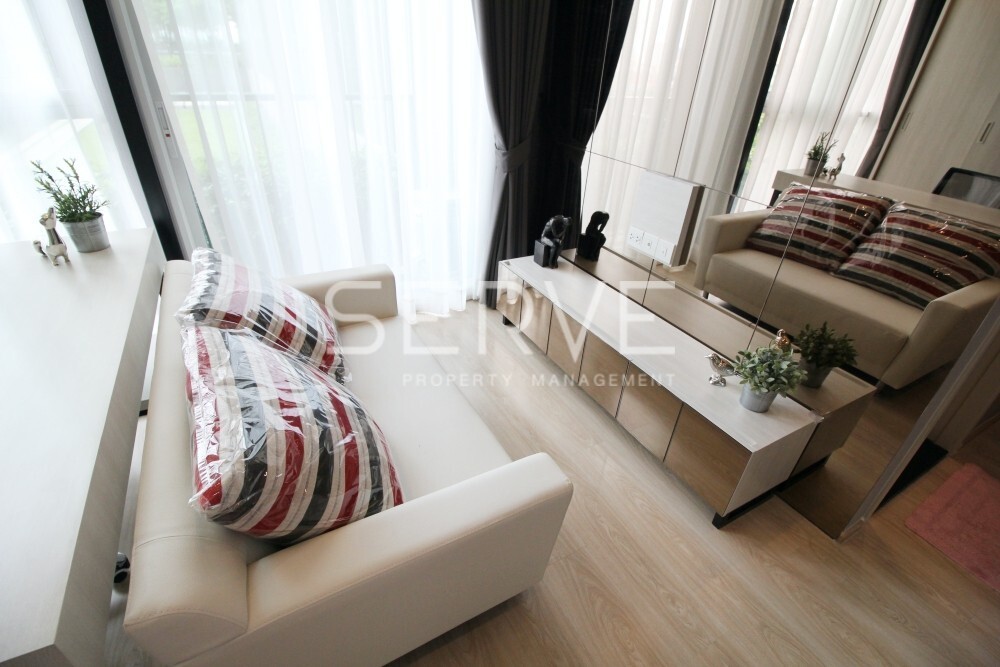 🔥🔥Loft Studio Homey Style Unit High Ceiling 4 m. Next to MRT Thailand Cultural Centre 80 m. at Noble Revolve Ratchada 2 Condo / For Sale 🔥🔥Loft Studio Homey Style Unit High Ceiling 4 m. Next to MRT Thailand Cultural Centre 80 m. at Noble Revolve Ratchada 2 Condo / For Sale