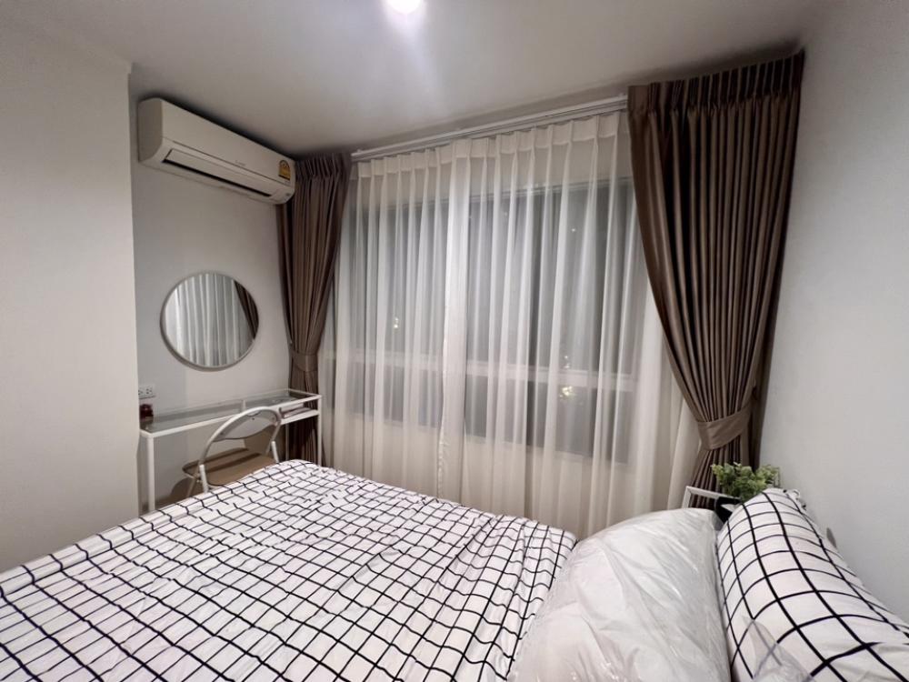 ห้องใหม่แต่งสวย ลุมพินี RCA พร้อมเข้าอยู่ วิวสระว่ายน้ำ – รูปที่ 4