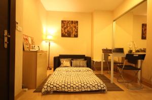 Special for rent Rhythm Ratchada high floor close to MRT