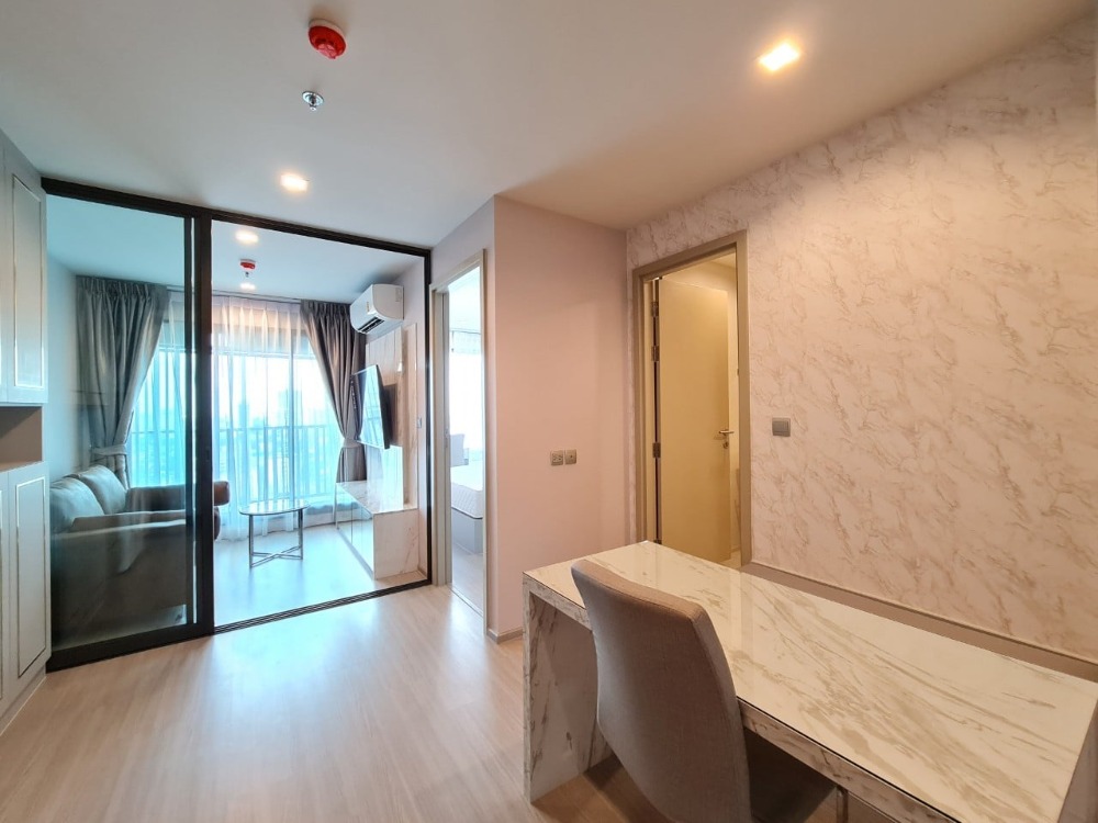 ให้เช่า Life Ladprao ห้องสวยมาก บิ๊วท์อินจัดเต็มทั้งห้อง LH-RW050 – รูปที่ 3