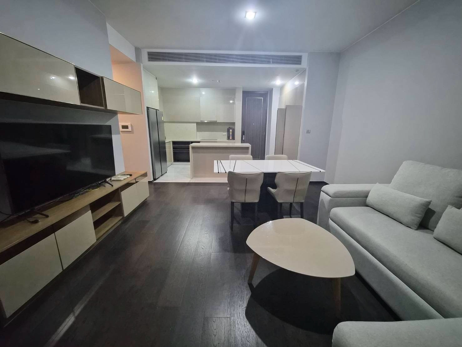 (Agent Post)For rent  3 Beds  3 Bath @ LAVIQ Sukhumvit57Tel : 0982359465