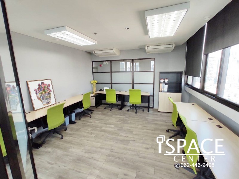 Service Office for rent, near MRT Phaholyothin, only 200 meters, just carry a notebook to work immediately, very good view, comfortable Service Office for rent, near MRT Phaholyothin, only 200 meters, just carry a notebook to work immediately, very good view, comfortable