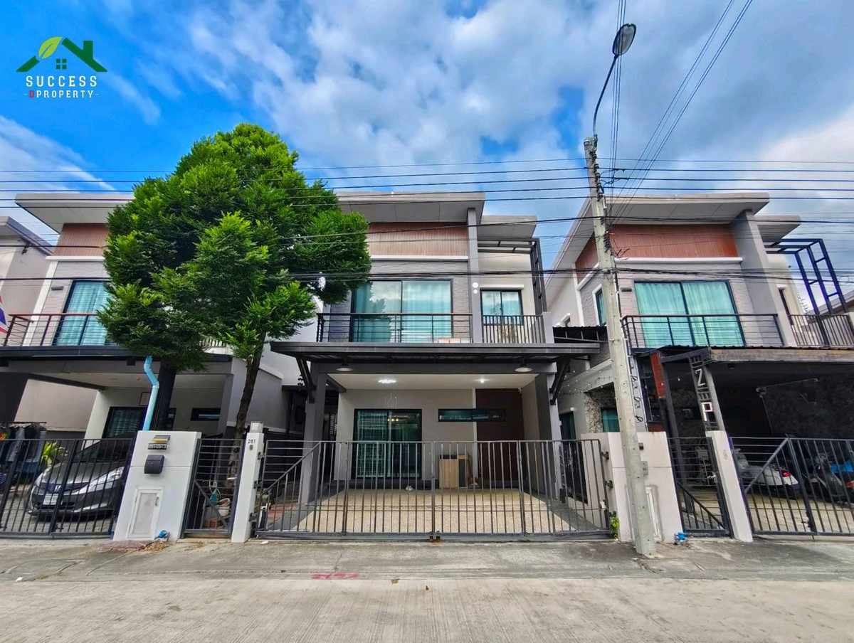 ขายทาวน์เฮ้าส์ สไตส์บ้านเดี่ยว เนเชอร่าเทรนด์ ศรีนครินทร์ 28 ตร.ว.แถมเฟอร์ฯให้ทั้งหลังพร้อมอยู่ได้เลย ทำเลใกล้รถไฟฟ้า ใกล้ทางด่วน 15 นาที