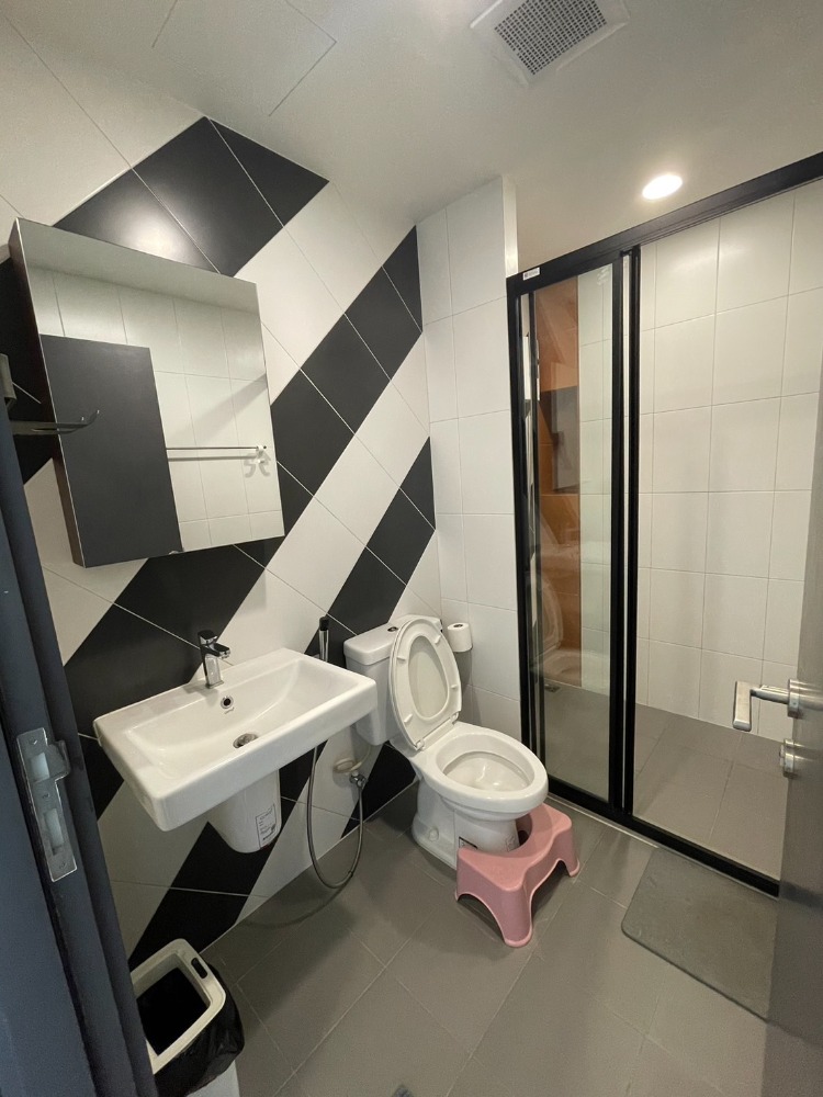 THE BASE สะพานใหม่ ให้เช่า ห้องมุม เป็นส่วนตัว – รูปที่ 3