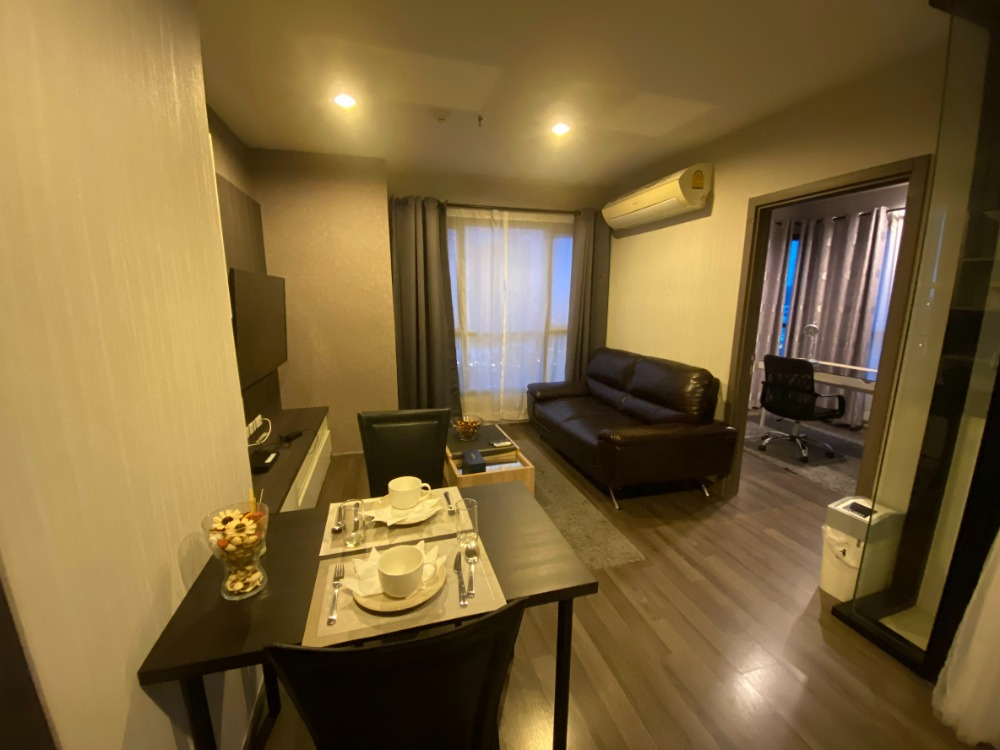 Sell / rent The Base Park West 2 Bed 1 Bath Pool view LineID: @rizzestate (with @ ahead) Sell / rent The Base Park West 2 Bed 1 Bath Pool view LineID: @rizzestate (with @ ahead)