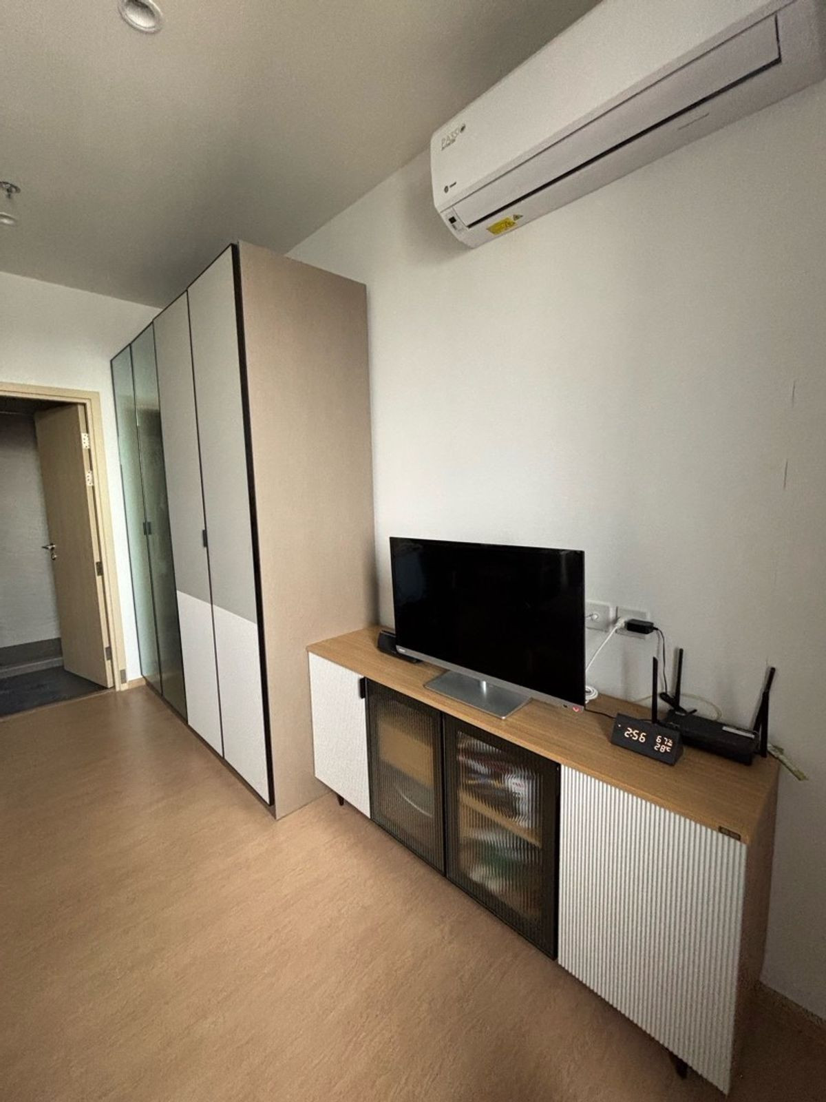 🌿 Maru Ekkmai 🌿 Nice room Minimal style 🛏 Studio - 27.63 sq m. Negotiable price!!! close to BTS Ekkamai – รูปที่ 3