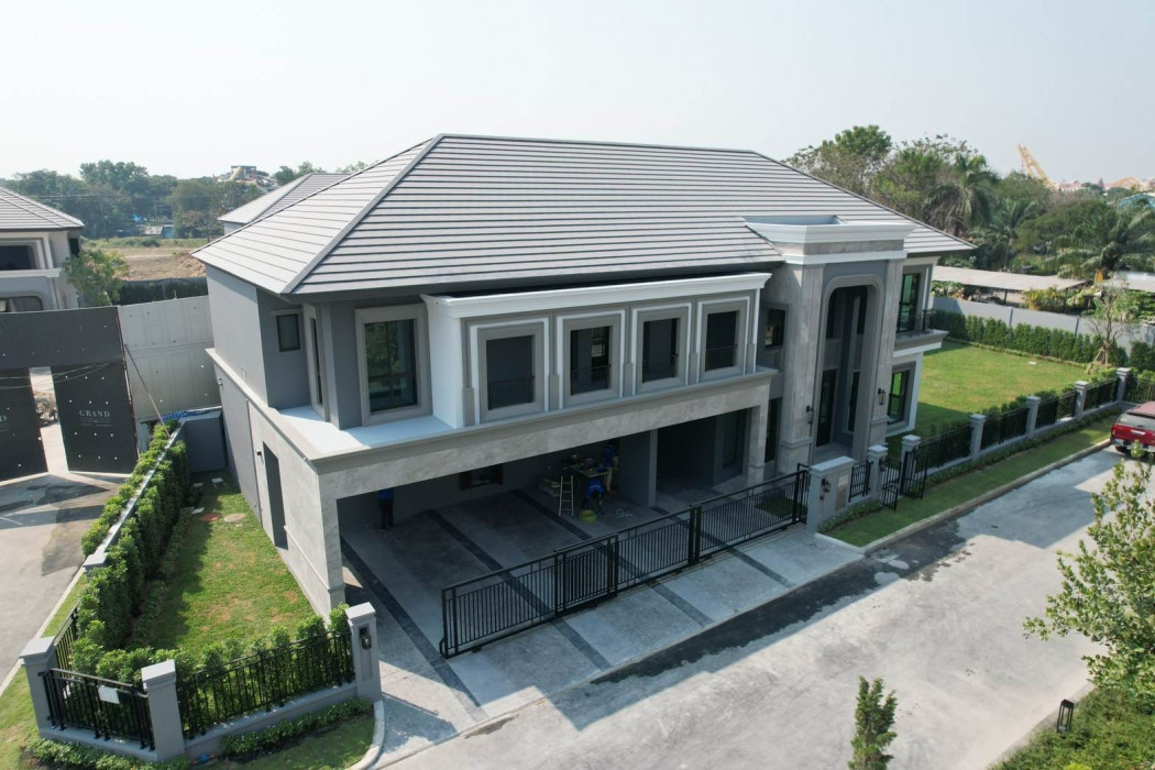 Grand Bangkok Boulevard (Ramintra-Kaset Nawamin) Large land 202.80 sq.m. Usable area 591 sq.m. Grand Bangkok Boulevard (Ramintra-Kaset Nawamin) Large land 202.80 sq.m. Usable area 591 sq.m.