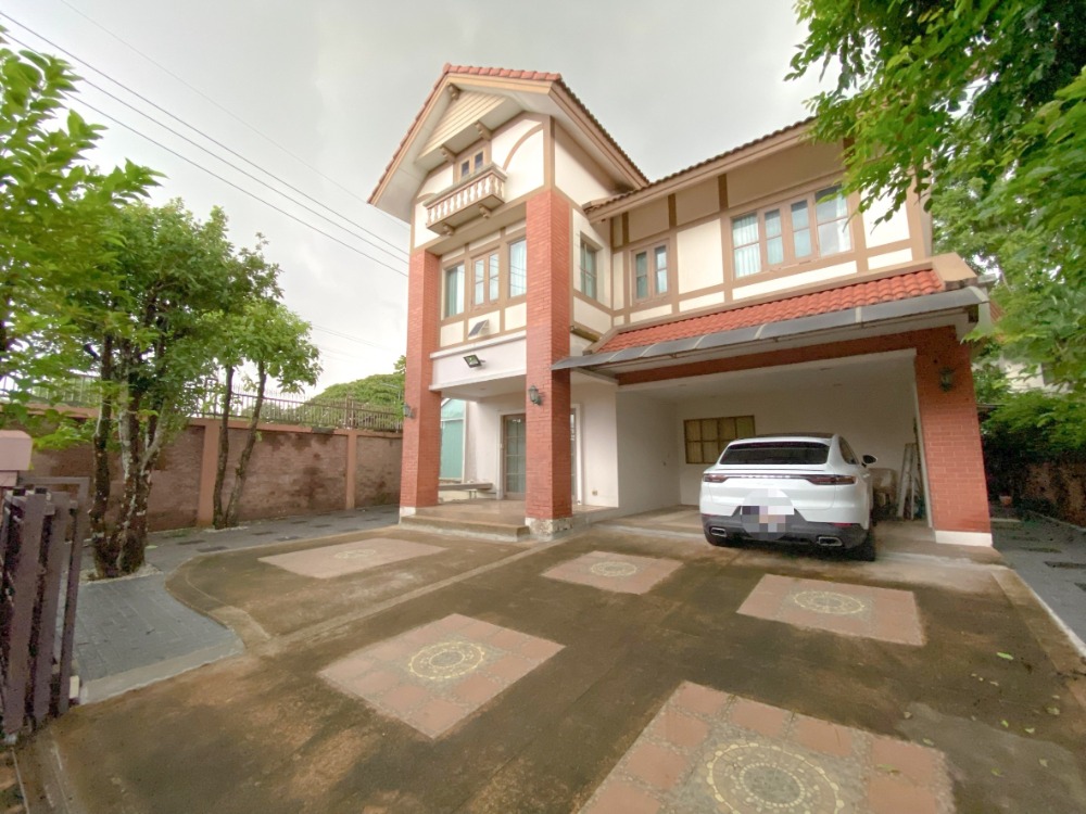 Urgent sale!!! Single house, Laddarom Village, Elegance Ramkhamhaeng 118 (behind the corner) Urgent sale!!! Single house, Laddarom Village, Elegance Ramkhamhaeng 118 (behind the corner)