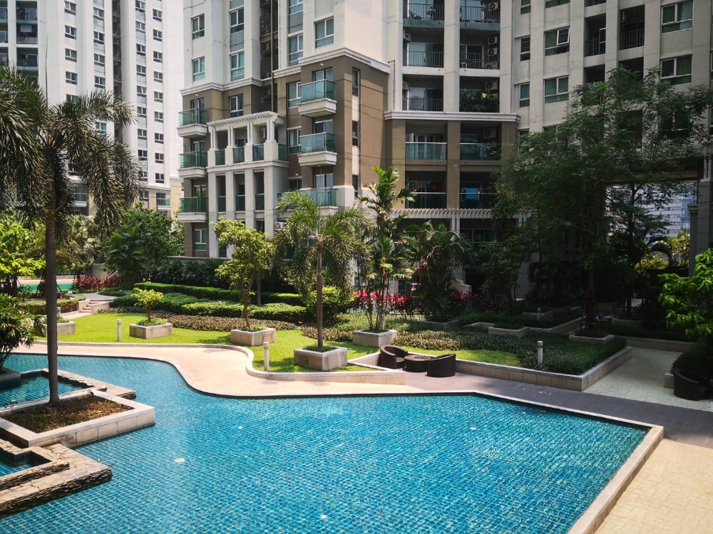 Duplex nice view sale at loss Duplex nice view sale at loss