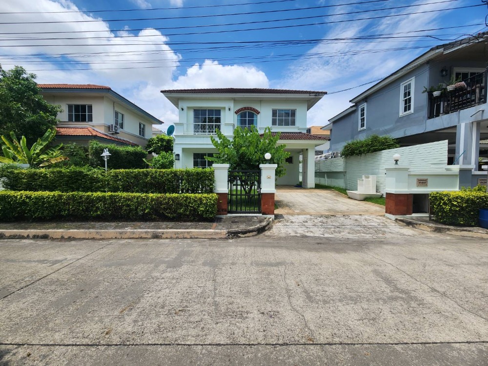 House for rent, Manthana 1 Village, On Nut - Ring Road, near Sirindhorn Hospital, only 7 minutes