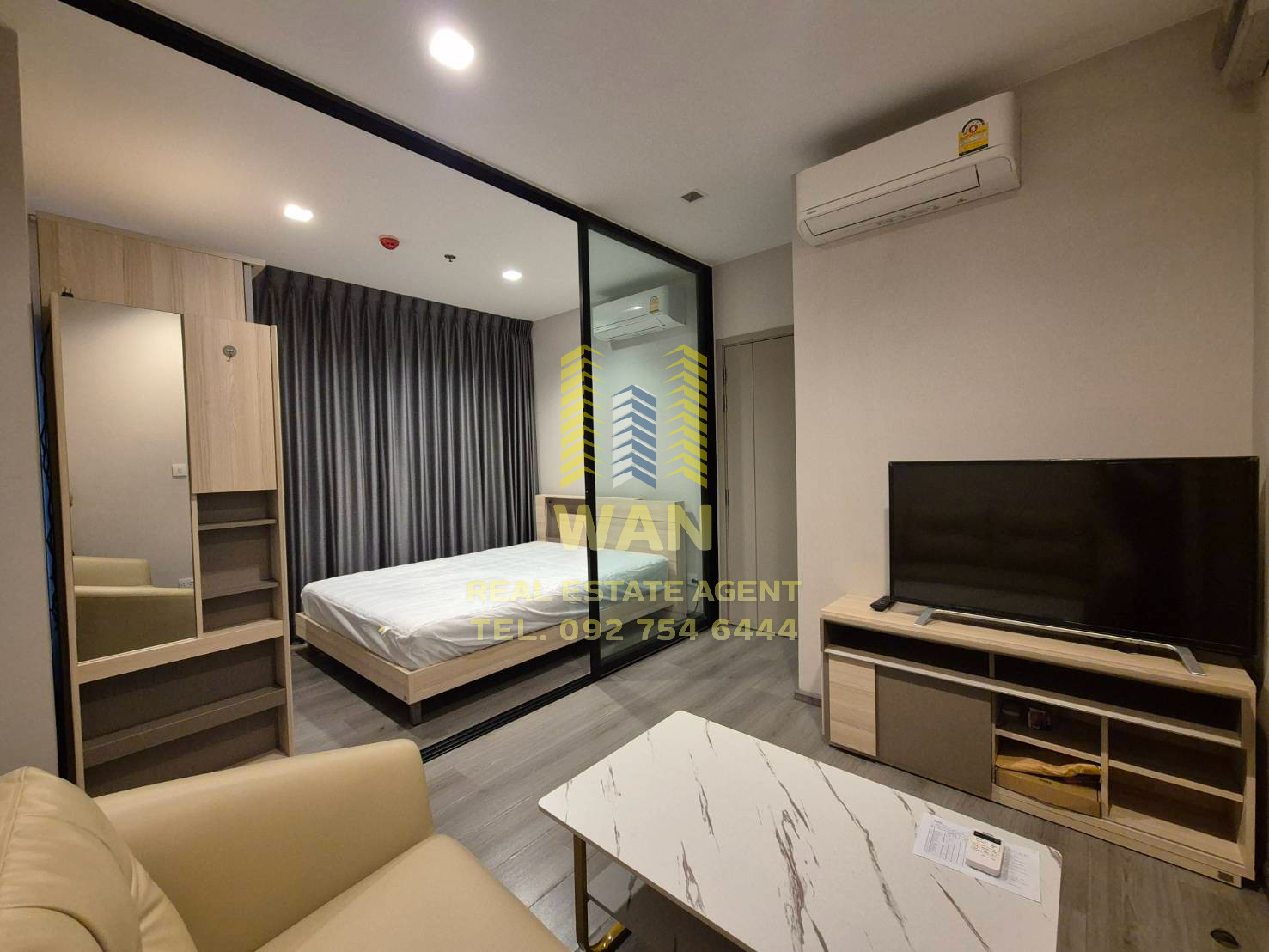 Condo for rent, The politan Rive, 45th floor, size 25 sq m, complete, ready to move in, cheap price Condo for rent, The politan Rive, 45th floor, size 25 sq m, complete, ready to move in, cheap price