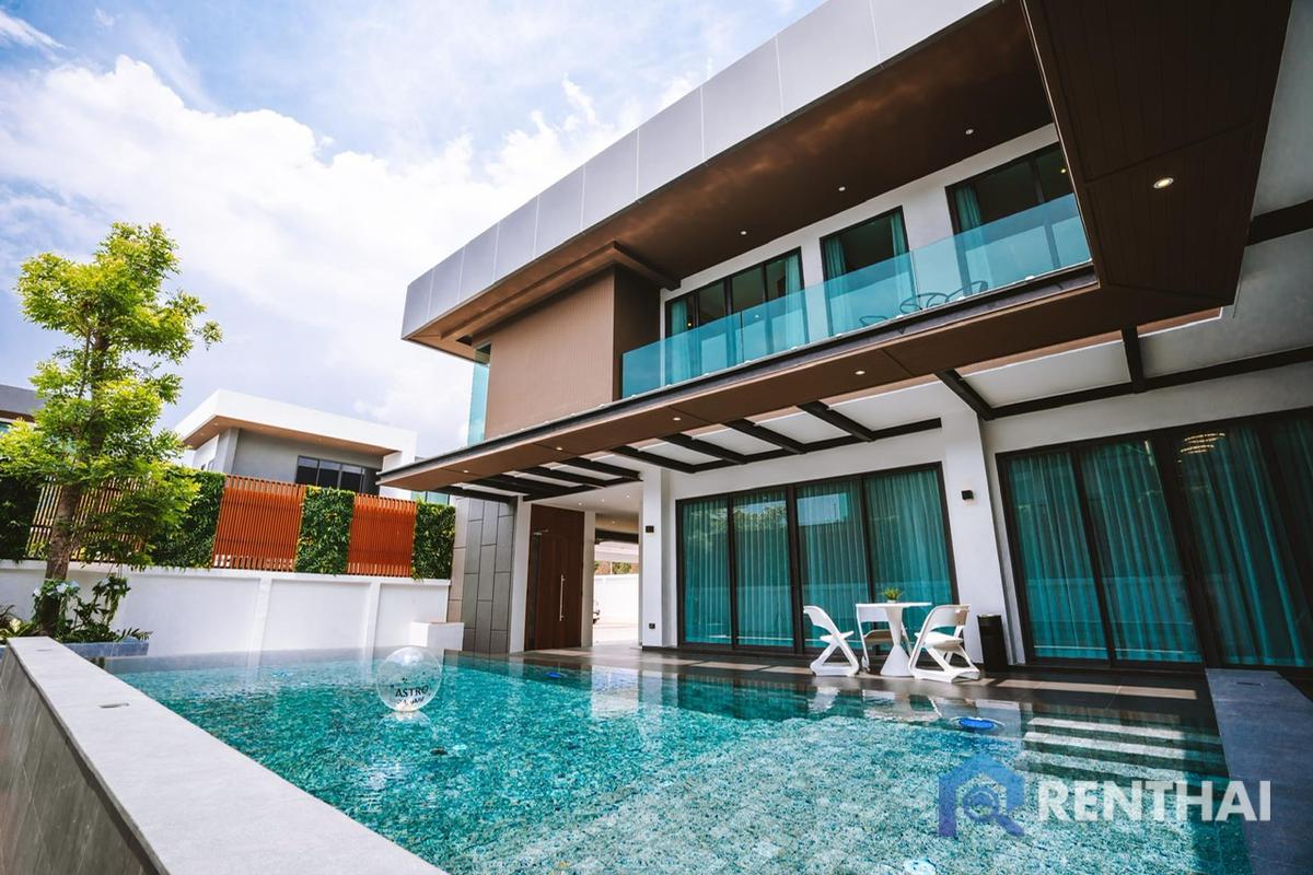 Brand new modern luxury pool villa for sale in Pattaya Brand new modern luxury pool villa for sale in Pattaya