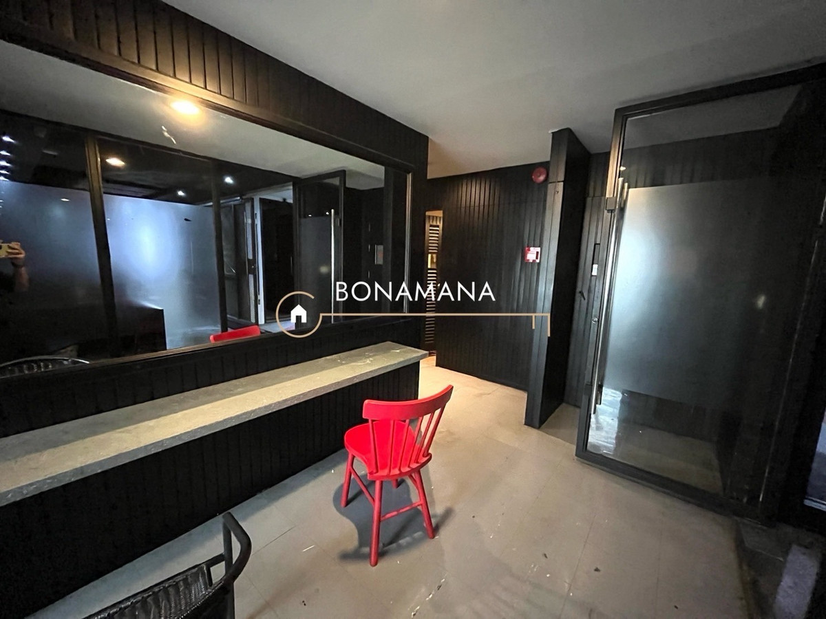 พื้นที่ออฟฟิศให้เช่า ติดถนนใหญ่กลางอโศก(BTS Sukhumvit 350m) – รูปที่ 3