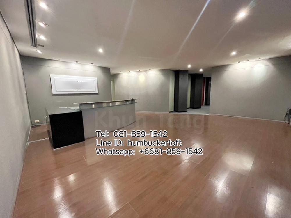พื้นที่ออฟฟิศให้เช่าเหมาชั้น ติดถนนใหญ่กลางอโศก(BTS Sukhumvit 350m) พื้นที่ออฟฟิศให้เช่าเหมาชั้น ติดถนนใหญ่กลางอโศก(BTS Sukhumvit 350m)