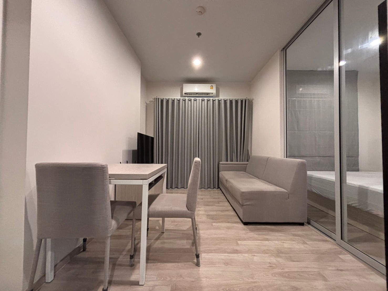 For rent: Niche Mono Ramkhamhaeng, 1 bedroom, 1 bathroom, 1, 29 sq m, Building A, 19th floor, beautiful built-in furniture and complete electrical appliances, price only 11,000, ready to move in. For rent: Niche Mono Ramkhamhaeng, 1 bedroom, 1 bathroom, 1, 29 sq m, Building A, 19th floor, beautiful built-in furniture and complete electrical appliances, price only 11,000, ready to move in.
