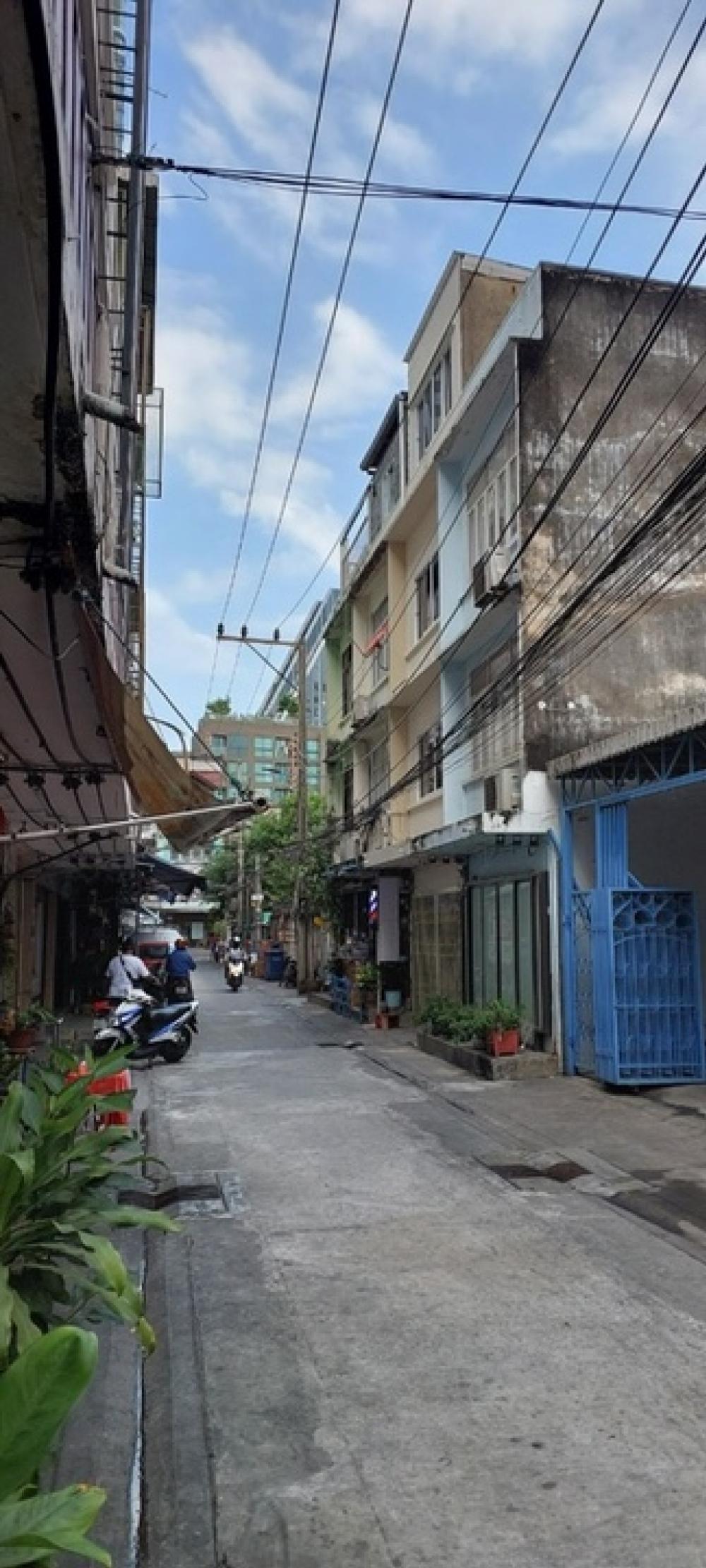 For Sale ตึกแถวกลางเมือง 💥เพียง 7.5 ล้านเหมาะทำ Hostel สุดๆ❤️ For Sale ตึกแถวกลางเมือง 💥เพียง 7.5 ล้านเหมาะทำ Hostel สุดๆ❤️