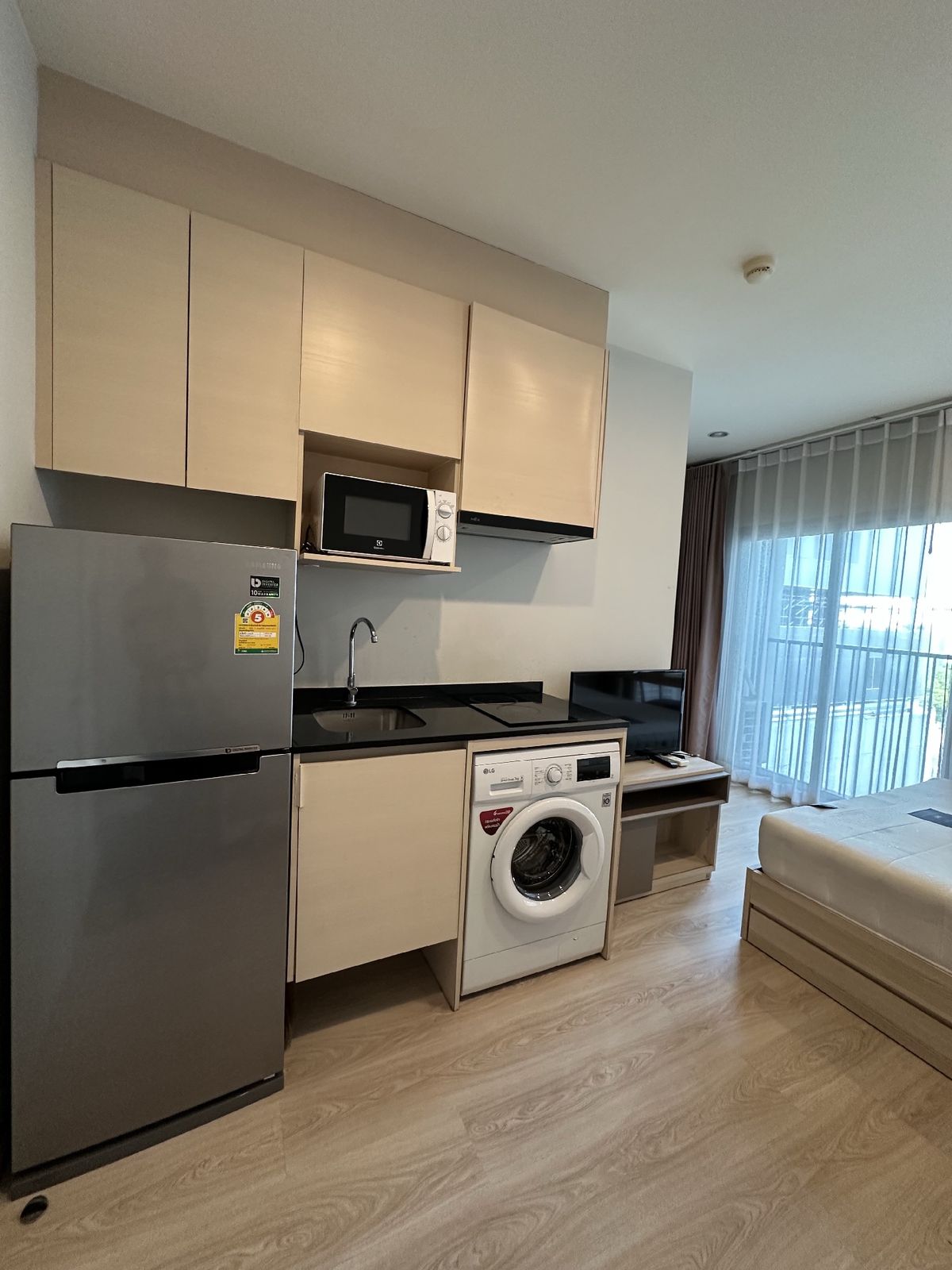 Urgent sale !! Noble Revolve Ratchada 1 (Studio) fully furnished, garden view, not blocked, not hot, can see the room – รูปที่ 3