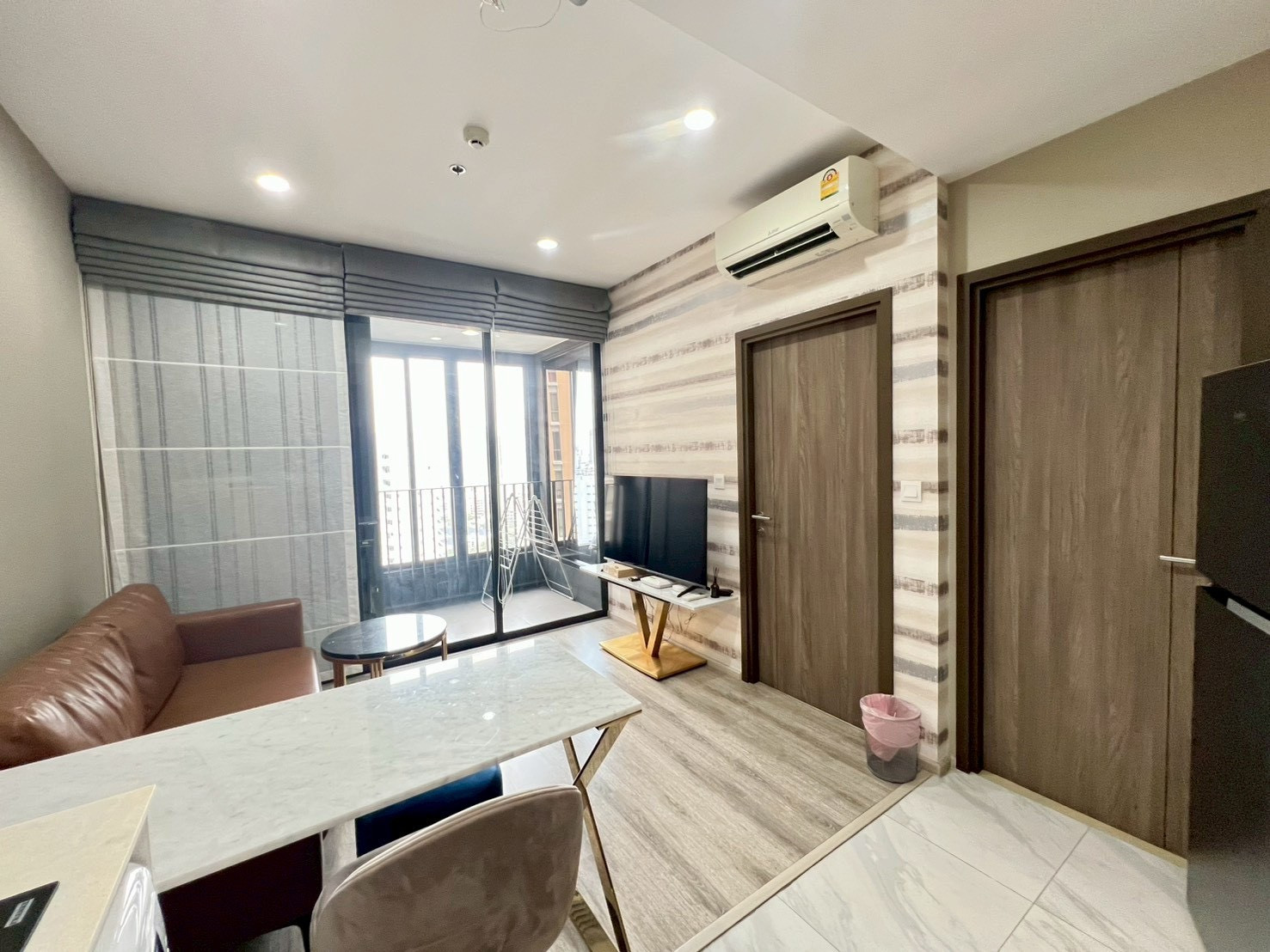 Condo for sale, Ideo Mobi Asoke, near MRT Phetchaburi station, 32 sq m.