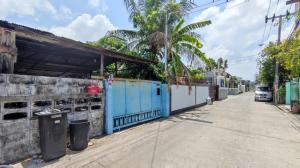 Land for sale, Soi Ladprao 58, size 118 sq m, corner plot, only 300 meters from BTS Chok Chai 4